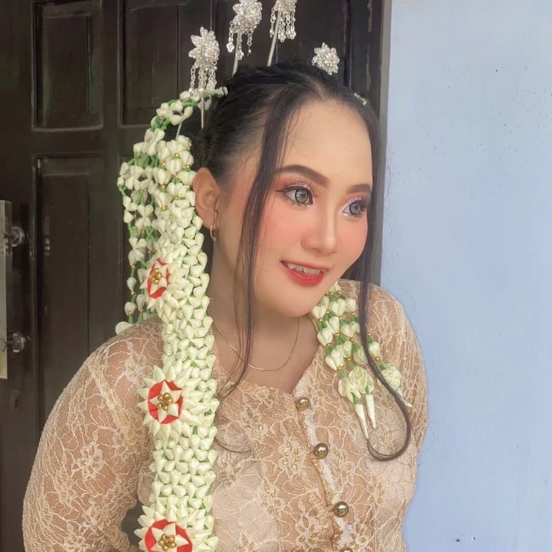 Kecantikan Abadi dengan Sentuhan Tradisional Modern